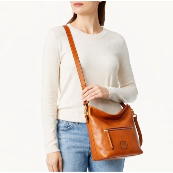 Dooney & Bourke Florentine Small Hobo Crossbody Bag Natural Leather NWT 8L1860 - Picture 2 of 16